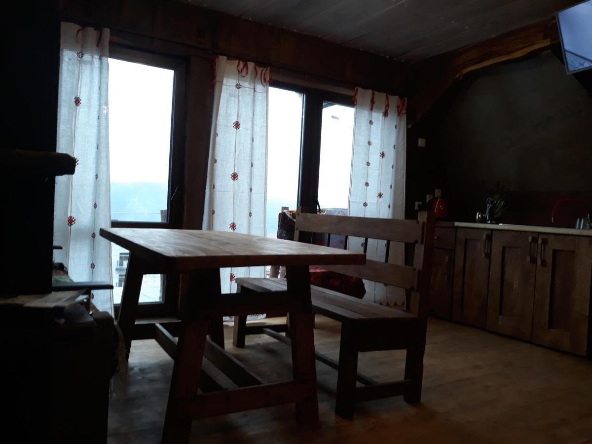 Oak House Apartment Palyanytsya Exterior photo